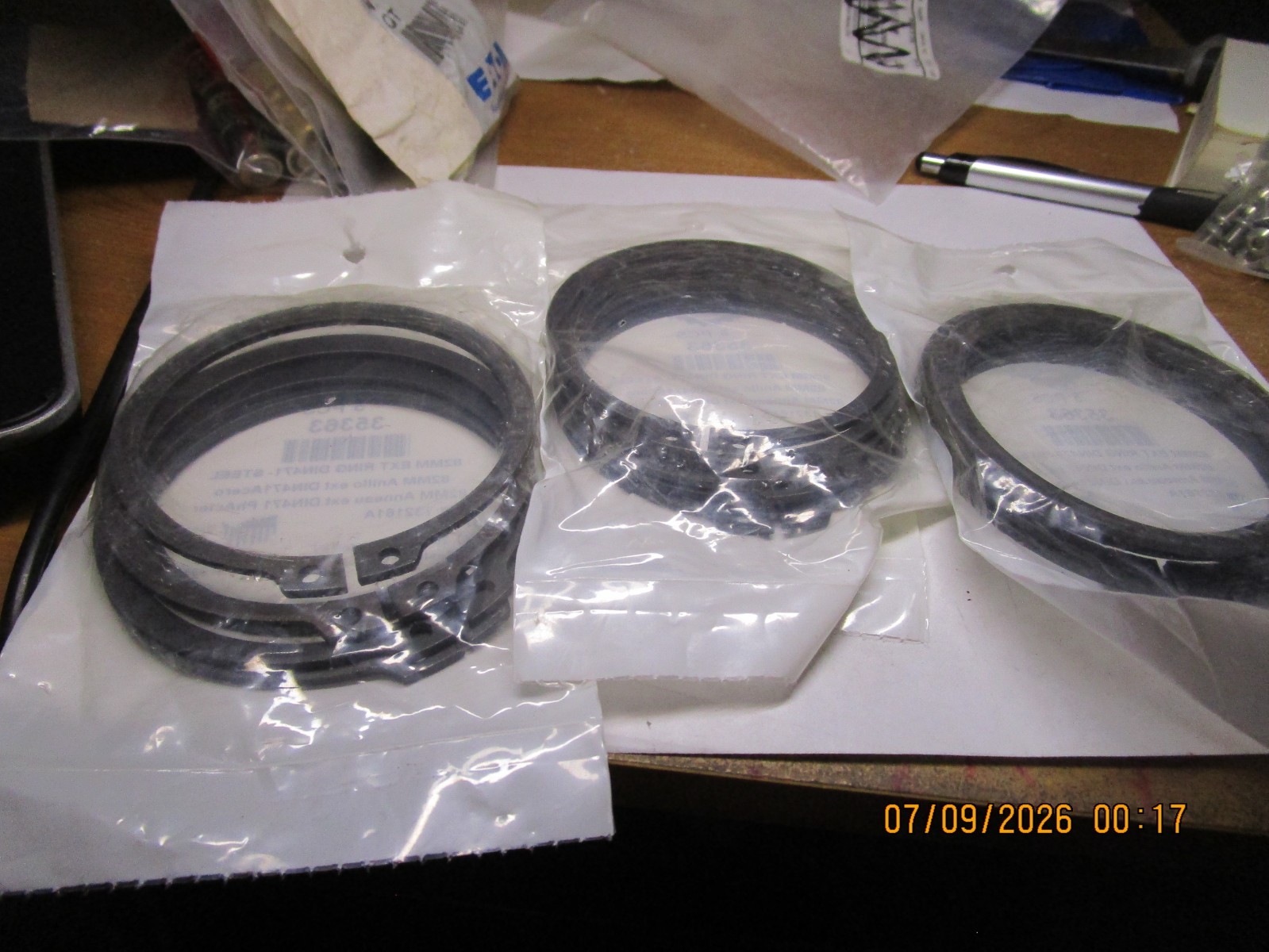 M82 Steel Phosphate Finish DSH(DIN 471 SHAFT) External Retaining Ring #82 QTY 15