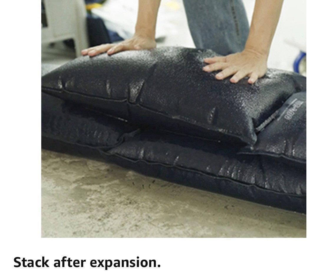 Weightless Sandbags 10 Pack 24×16’’ H2O Activated EZ Store EZ Carry 40lb XPanded
