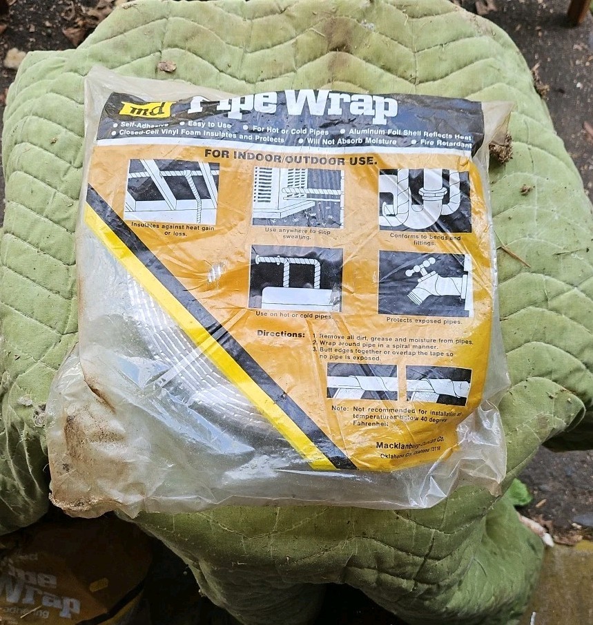 M-D BUILDING PRODUCTS INSULATED FOAM PIPE WRAP 1/8″ THICK X 2″ WIDE X 30′ LONG